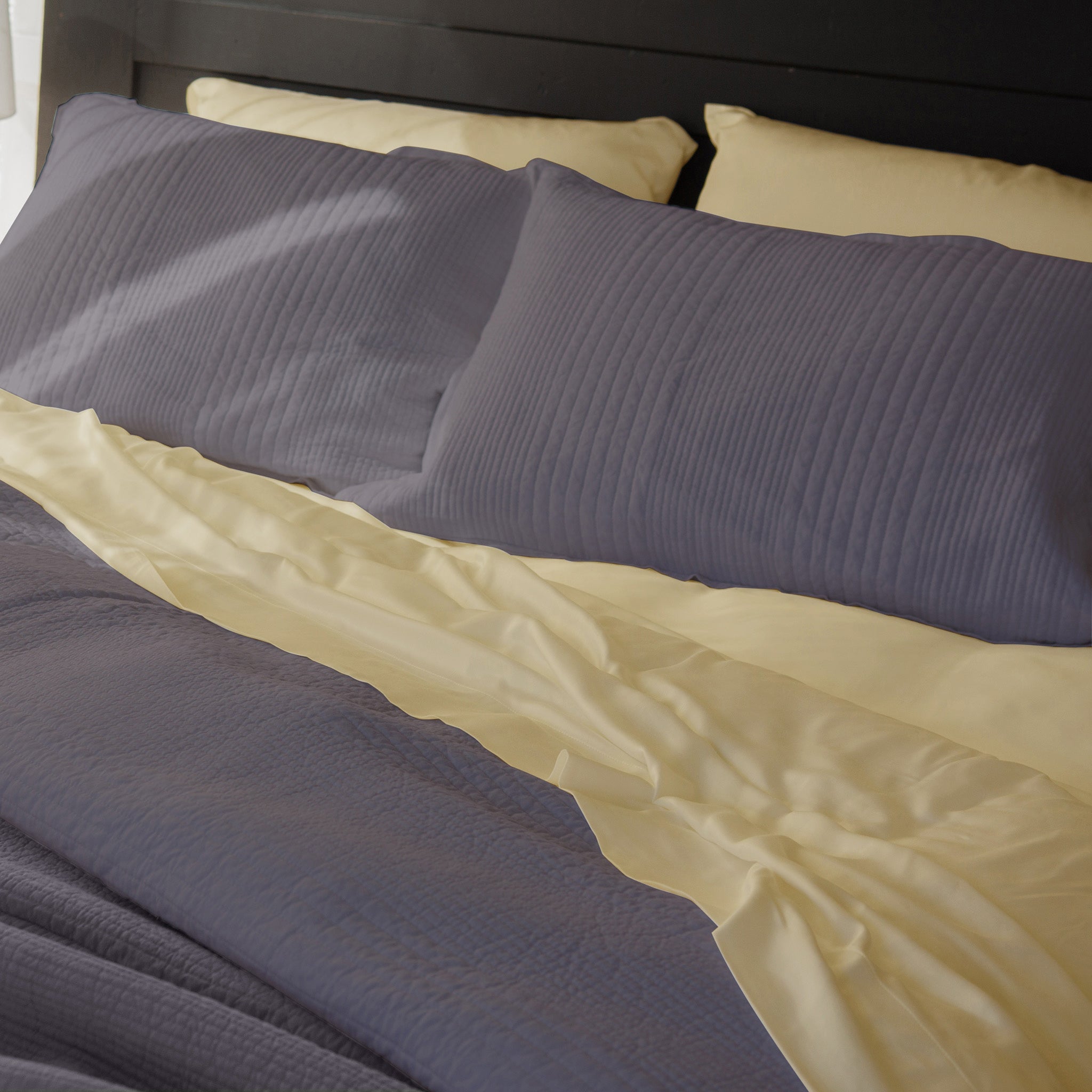 Longaberger 7-Piece Bedding Set - Smoke Quilt with Sand Sheet Set - Image 2