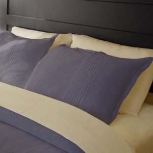 Longaberger 7-Piece Bedding Set - Smoke Quilt with Sand Sheet Set
