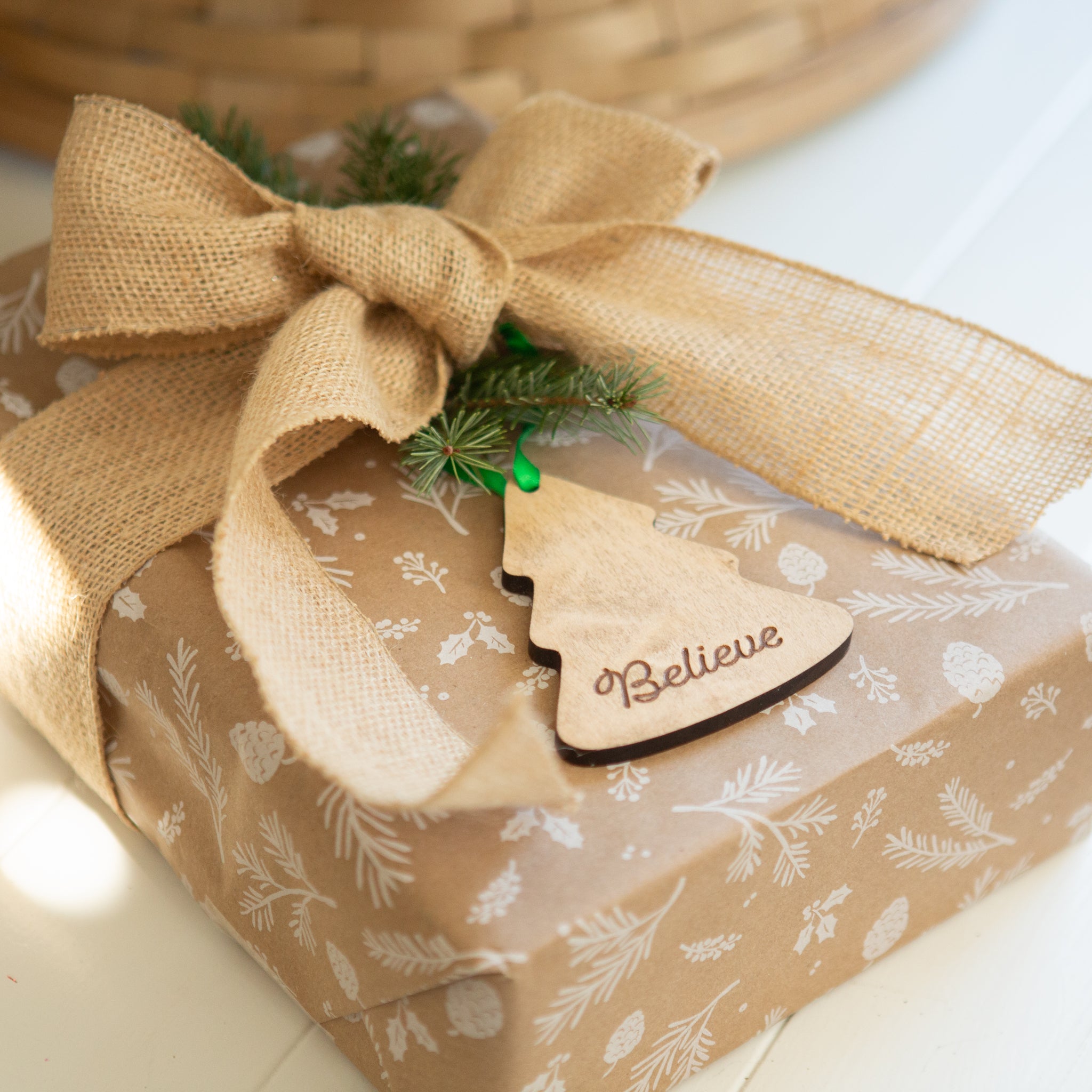 Christmas 4-Piece Wooden Ornament Set - Assorted - Image 8