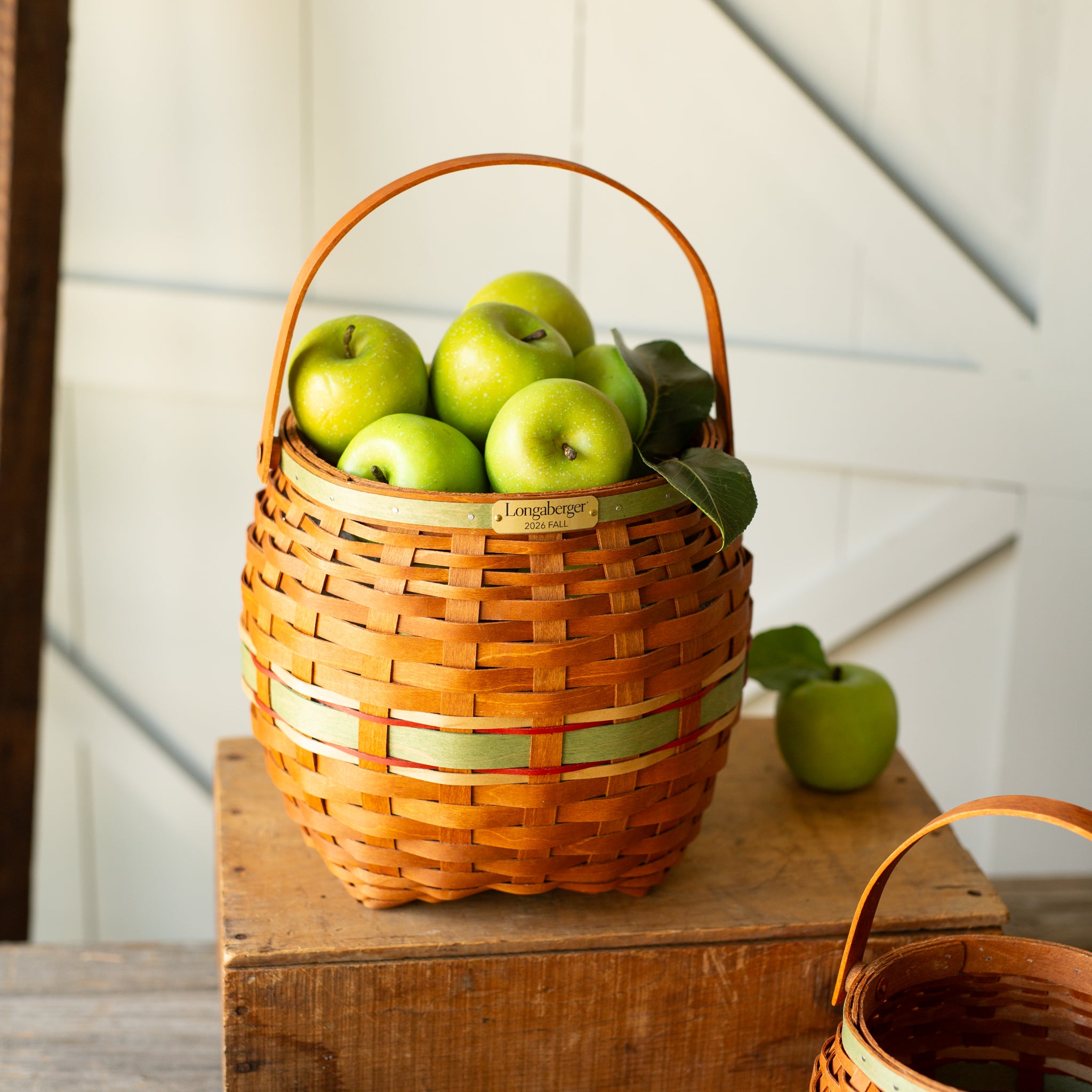 Collector's Apple Picking Medium Round Basket with Protector - Green - Image 3