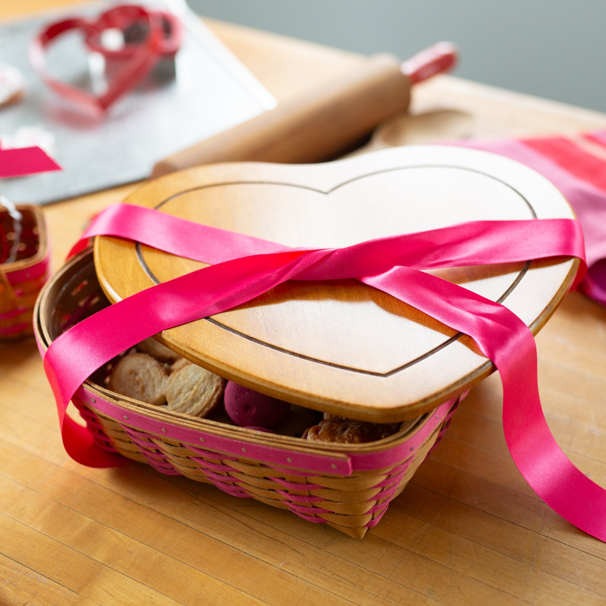 Valentine's Day Wooden Heart Lid - Image 3