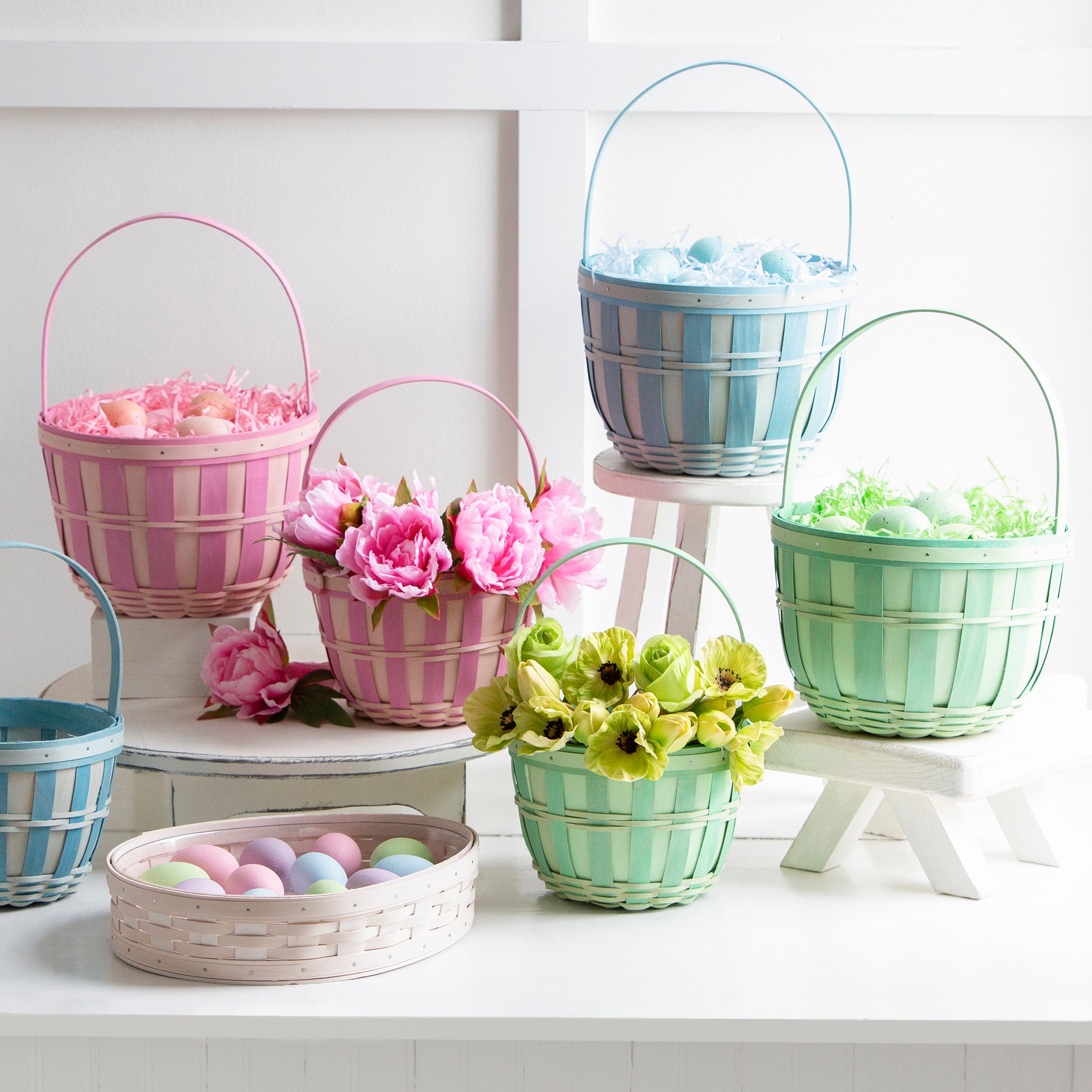 Small Easter Trug Basket with Protector - Jadeite - Image 4