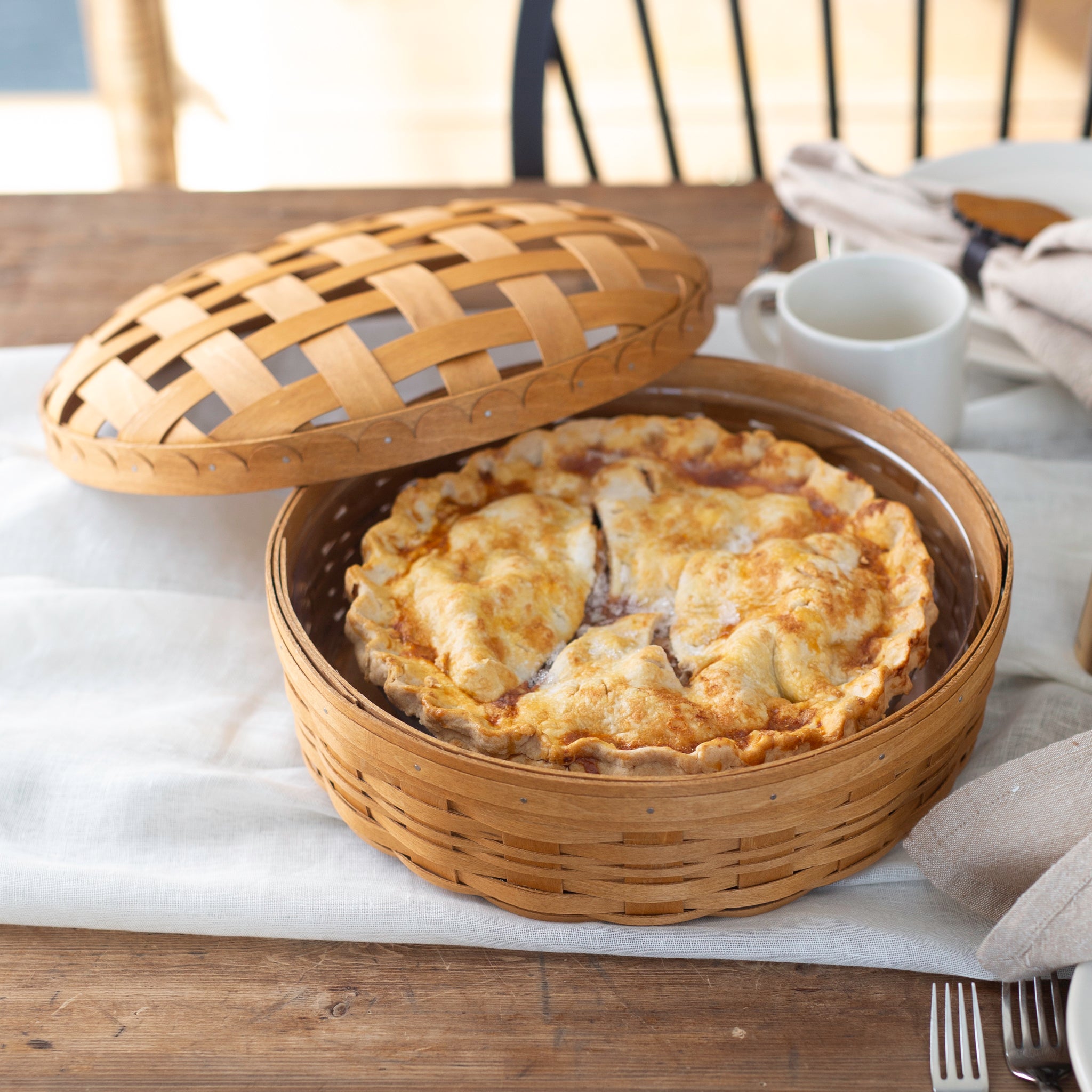Pie Basket with Lid and Protector - Warm Brown - Image 4