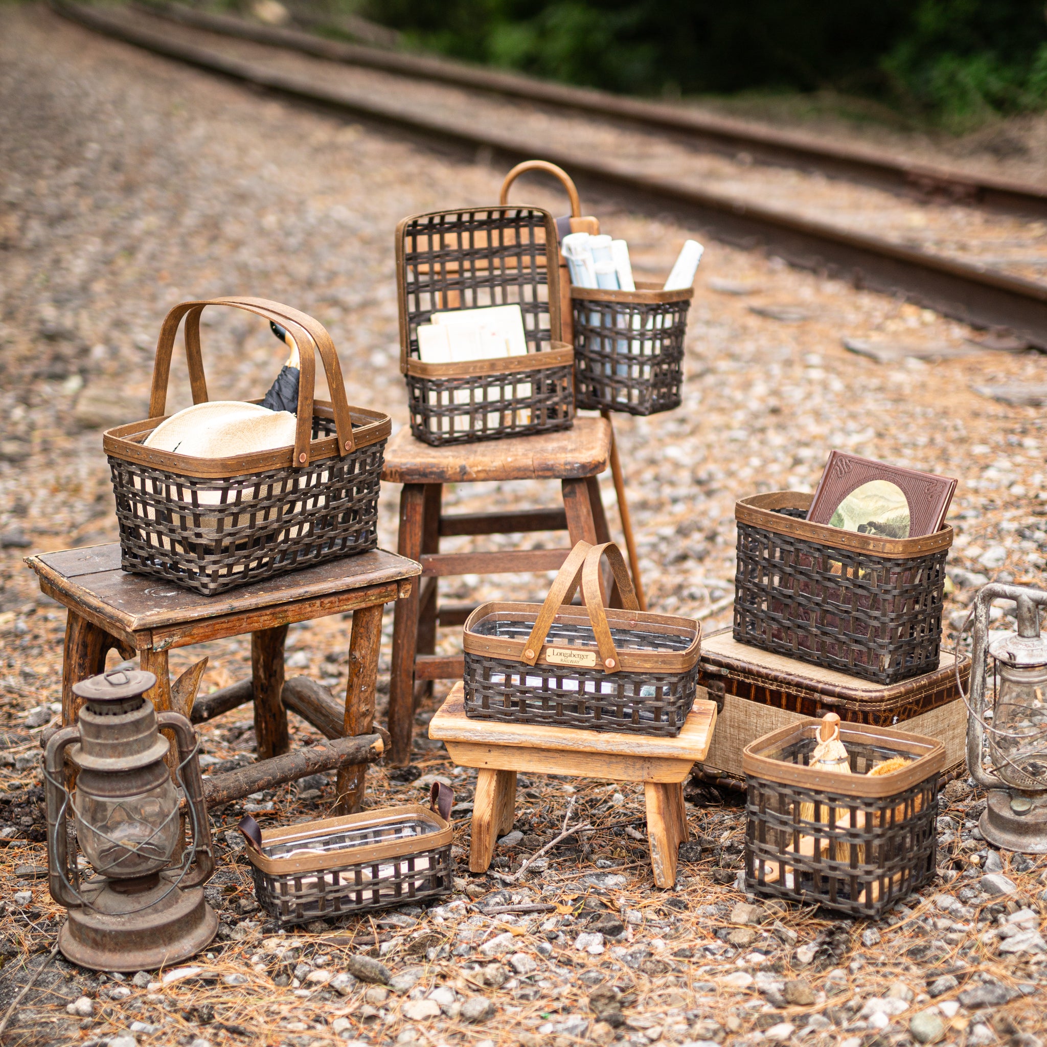 Railway Pullman Basket with Protector - Vintage - Image 11