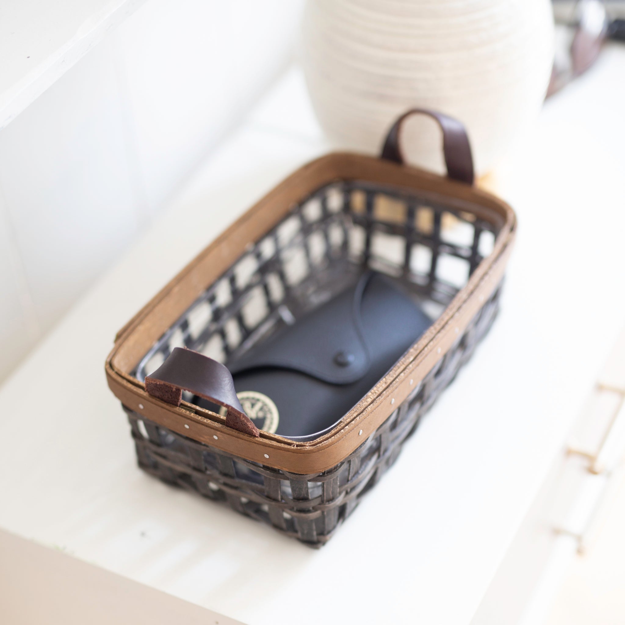 Railway Pullman Basket with Protector - Vintage - Image 6