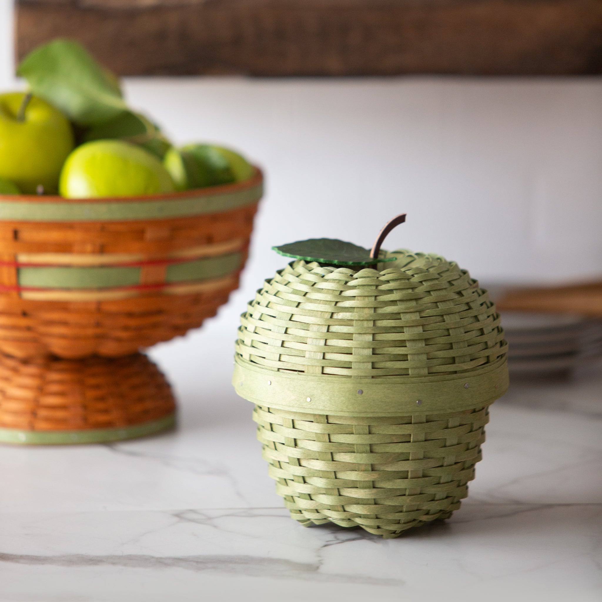 Apple Picking Small Apple with Woven Lid and Protector - Green - Image 5