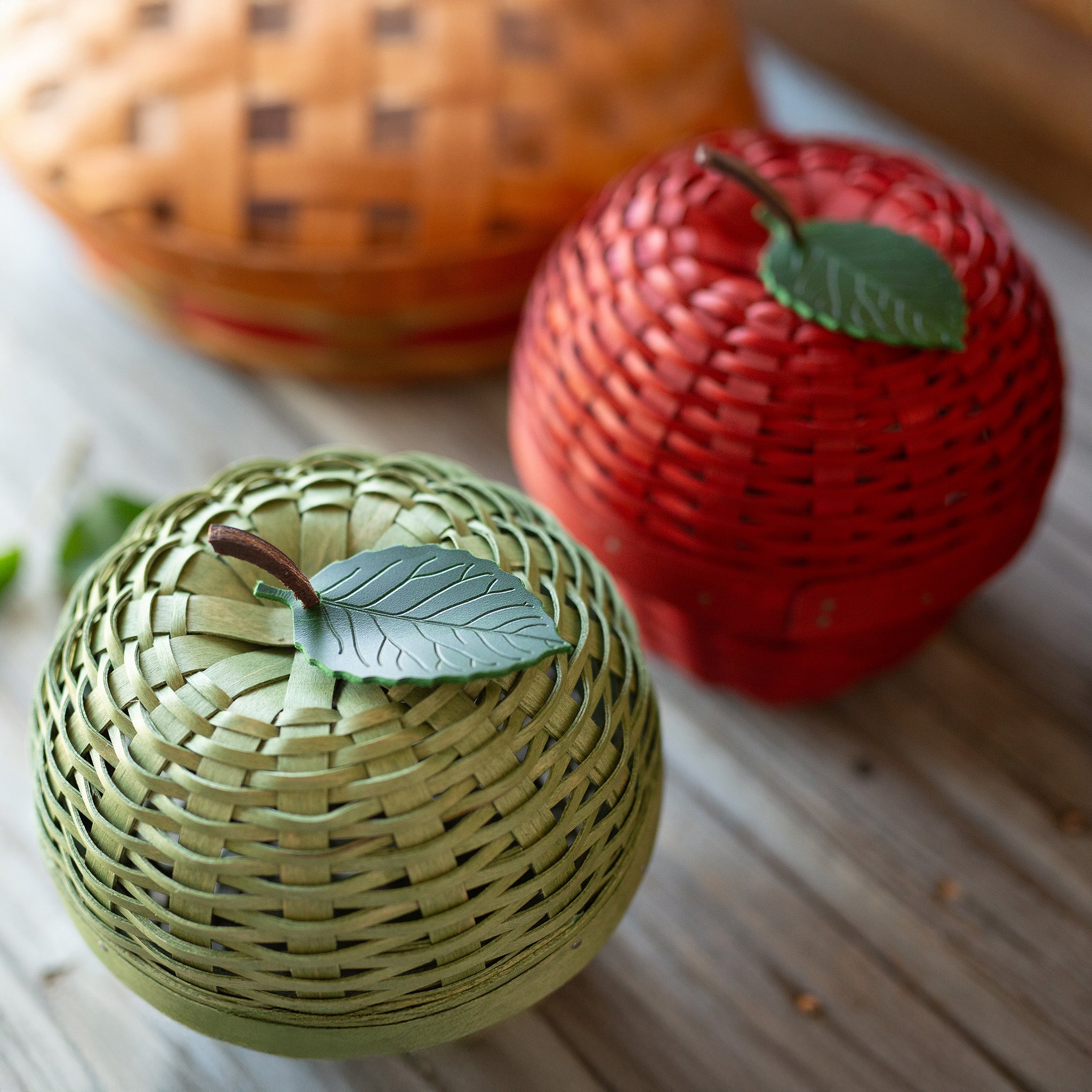 Apple Picking Small Apple with Woven Lid and Protector - Red - Image 8